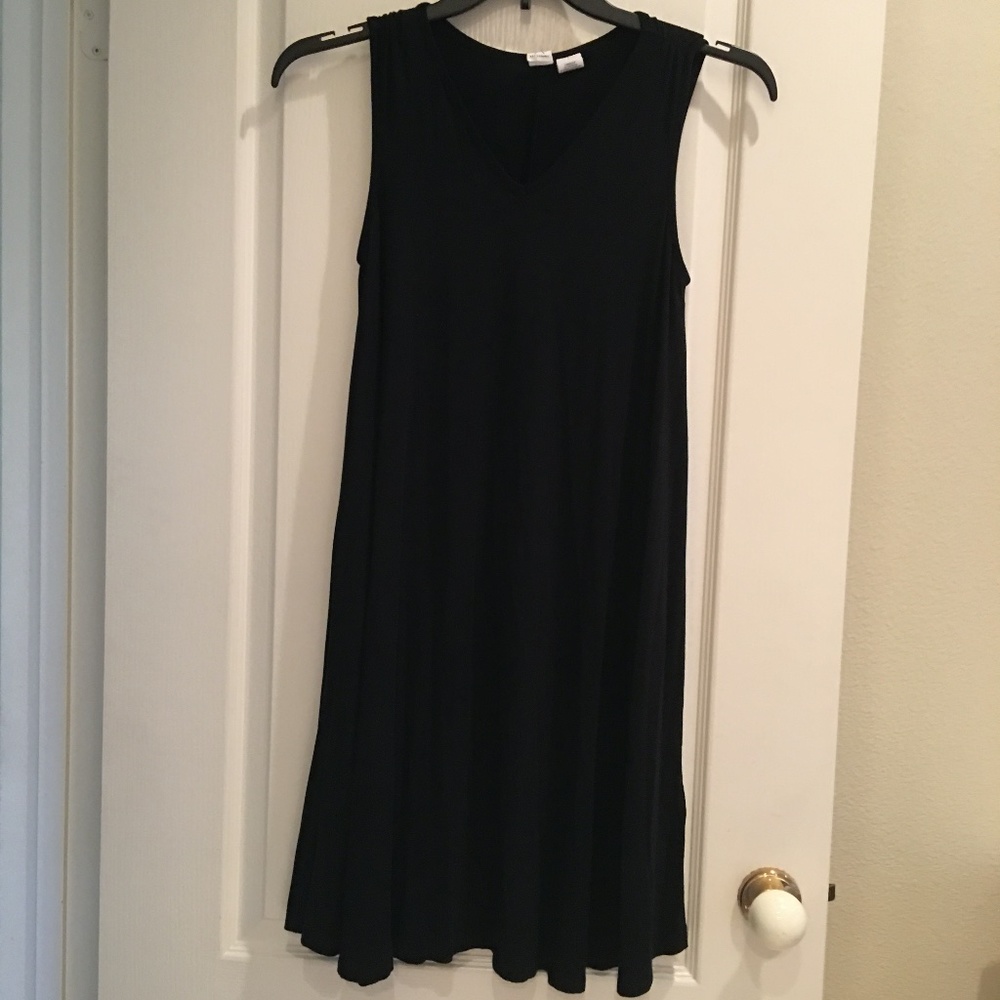 Flowing Black Sleeveless Sundress Size Small